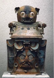 Ixil funerary urn with feline lid, Nebaj, Guatemala, Late Classic Period (900-1200)
